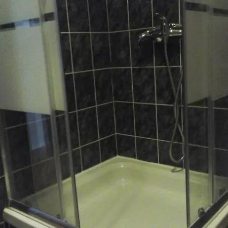 Josip شقة بوريتش